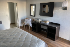 Cabana-Motel-Guestroom-2