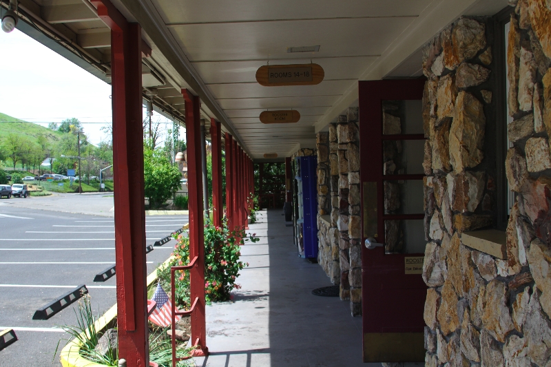 Rugged Country Lodge, motel for sale in Pendleton, Oregon